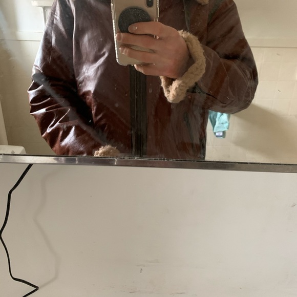 100% Sheepskin Leather & Sherpa B-52 Bomber Jacket - Picture 2 of 3